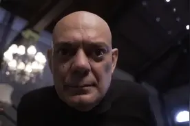 世界吉尼斯眼球最突出的人，眼睛瞪大像铜铃，可弹出眼窝18.2毫米视频封面