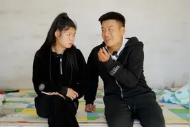 媳妇问老公，羊有几条腿？答对给5000元，不想老公回答笑喷了视频封面