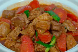 冬季进补，你们喜欢的萝卜焖羊肉来了，软烂入味，不腥也不膻视频封面