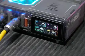 氘锋150W全能充GaN四口充电器分享 除了贵几乎没缺点视频封面