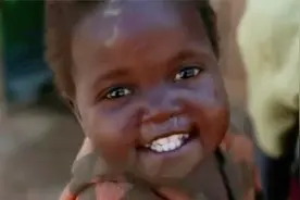 一个21岁母亲的励志故事，独自抚养4个孩子，最小的才8个月大视频封面