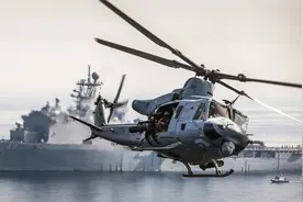 中国为什么又购买美国国债？赖教授清晰地分析其内在的逻辑原因！视频封面