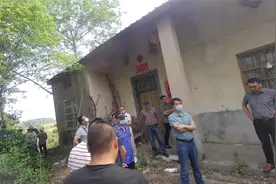 党委副书记亲自率众“拆”民房视频封面