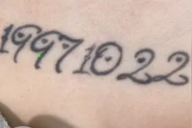 清洗小姐姐胸口数字纹身视频封面