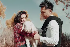 一首爱情理想家园的维吾尔族歌曲《宝贝》QOZAM视频封面