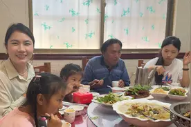 麦黄黄闺女瞧娘，婆婆拿变蛋老公买酒，带着孩子开开心心回娘家视频封面