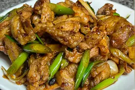 教你爆炒五花肉怎样做才好吃，出锅香气扑鼻，做法简单肥而不腻