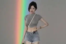 她是全网最好看的御姐型美女，拥有着魔鬼般的身材，你知道她吗