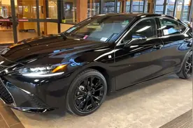 新款雷克萨斯ES上市就成“爆款”！油耗仅4.8L，车内噪音近零！