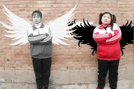 大家把好人标记送给恶魔胖丫，天使欢欢却得到了坏人标记，为什么