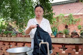 媳妇给老公洗裤子，翻口袋时意外发现了啥？一看连忙收好视频封面