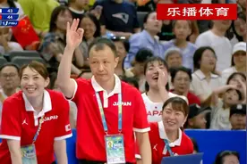 中国女篮派出270斤女奥尼尔，日本疯狂嘲笑，怎料神奇一幕出现了视频封面