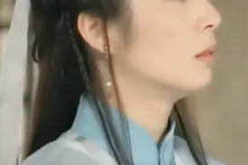 当年她满头小蝴蝶的造型，真是仙气十足，不愧是琼瑶女主视频封面