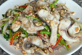 皮脆肉滑的生炒鱼片，锅气十足够惹味，不散不腥味道一绝