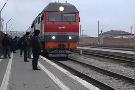 首批来自加沙地带和巴勒斯坦的难民抵达车臣视频封面