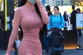 街拍 美女 穿搭 路人视角 包臀裙视频封面