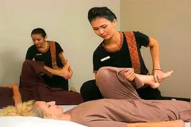 尝试过“毒奶”按摩吗？一次耗时40分钟，网友：身体被掏空了视频封面