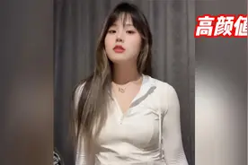 太美了！李月汝更新社媒晒跳舞视频，笑容甜美颜值不输娱乐圈女星视频封面