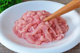 不论腌什么肉，不要用盐和料酒腌制，教你一招，肉丝滑嫩不腥不柴视频封面