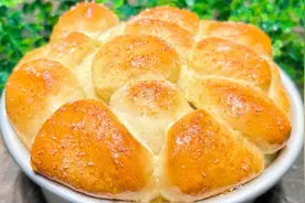 面包这样做太简单了，不用整形，不用揉手套膜，又香又软又香甜