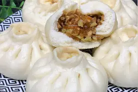 蒸包子提前发面是大错，教你包子店不外传的秘诀，雪白蓬松不出水视频封面