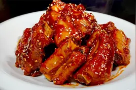 30年的大厨分享糖醋排骨，做法简单，软烂入味脱骨，家人都爱吃