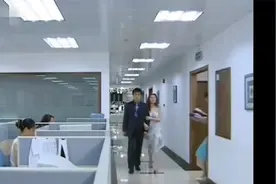 影视 :董事长千金隐瞒身份来上班，竟遭同事羞辱，这下有好戏看了视频封面