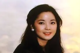 邓丽君的感情路有多坎坷？四段恋情都以失败告终！视频封面