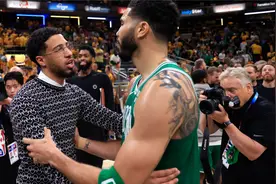 NBA精彩时刻：队史第23次闯入总决赛！绿军横扫步行者夺东部冠军视频封面