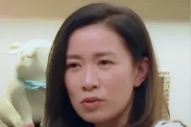 年近半百的佘诗曼身价上亿坐拥香港7套豪宅，生活能有多快乐？