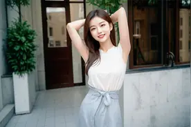 肤白貌美的她，清新脱俗的夏日风情！