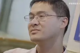 或许我们都应该放弃一段没有意义的感情，做一次勇敢逃走的人，