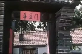 1981年上映的电影《喜盈门》10位演员今昔，看看他们的变化大吗