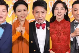 龙年央视春晚主持人官宣：撒贝宁拜年太喜庆，马凡舒气质不输董卿视频封面