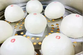 酒楼豆沙包做法！包子口感松软绵密，好吃到根本停不下来！视频封面