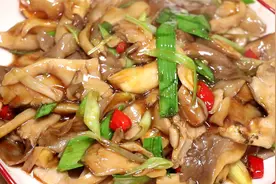 在家炒蘑菇怎么做才好吃？教你正确做法，简单美味有营养，特别香