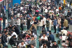 爆火的淄博烧烤：烧的越旺熄的也越快图片