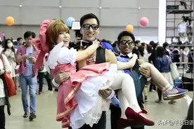 公主抱和体重无关！最容易抱的其实是95公斤的职业摔跤手？？图片