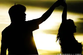 老话“夫妻不过百，婚姻难长久”是什么意思？什么是“不过百”呢图片