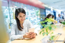 和男朋友分手后，被哥哥的好兄弟表白，我该答应他吗？图片