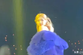 一到秋冬总感觉痒痒？朴彩英的回眸又美出了圈图片