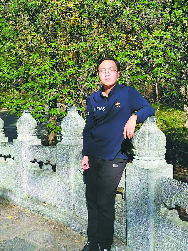 銆愭櫤棰嗘睙鑻忋€戝緪宸炲伐绋嬪闄俊鎭伐绋嬪闄㈤矋鏂囨锛氱敤AI鎺㈠鐢熷懡鐨勫ゥ绉? onerror=