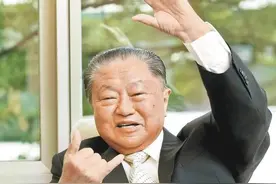 为山东老兵半个馒头感恩一辈子，台达郑崇华的起家传奇图片