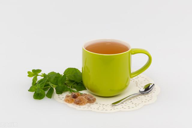 千万别小瞧了天天喝的茶，所有的树叶都能制茶吗？茶叶树叶的区别