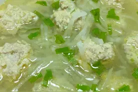 秋天，鱼汤、鸡汤不如萝卜汤，润肺降秋燥，随手一煮，真鲜美图片