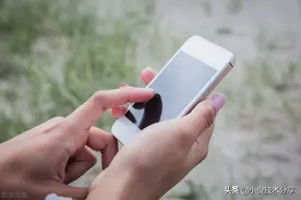 智能手机删除这4个文件夹，就能腾出10几G空间，手机从此不再卡顿图片