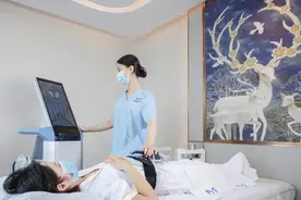 小故事：因为妊娠纹，内心不由自主产生自卑感图片
