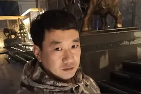 来自辽宁的“孤勇者”：鬼门关里过，他曾狂飙追车，也曾跳水救人图片