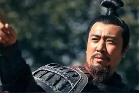 刘备是只会哭的无能主公？三件事让他露出真面目，诸葛亮早已看穿图片