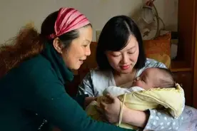 过来人：千万不要让婆婆照顾月子，影响产后恢复和夫妻感情图片